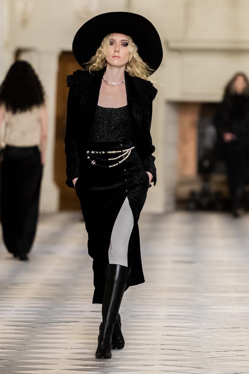 chanel pre fall 2021 Virginie Viard Métiers d’Art Collection Château des Dames