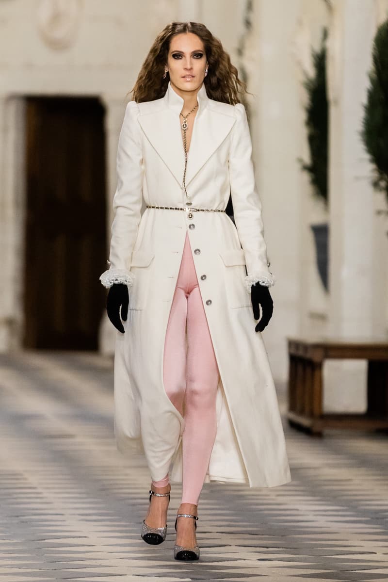 chanel pre fall 2021 Virginie Viard Métiers d’Art Collection Château des Dames