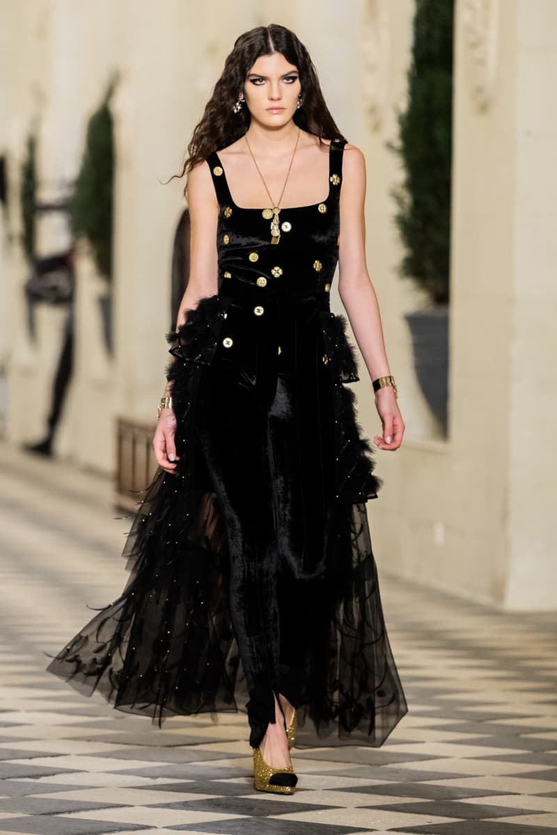 chanel pre fall 2021 Virginie Viard Métiers d’Art Collection Château des Dames