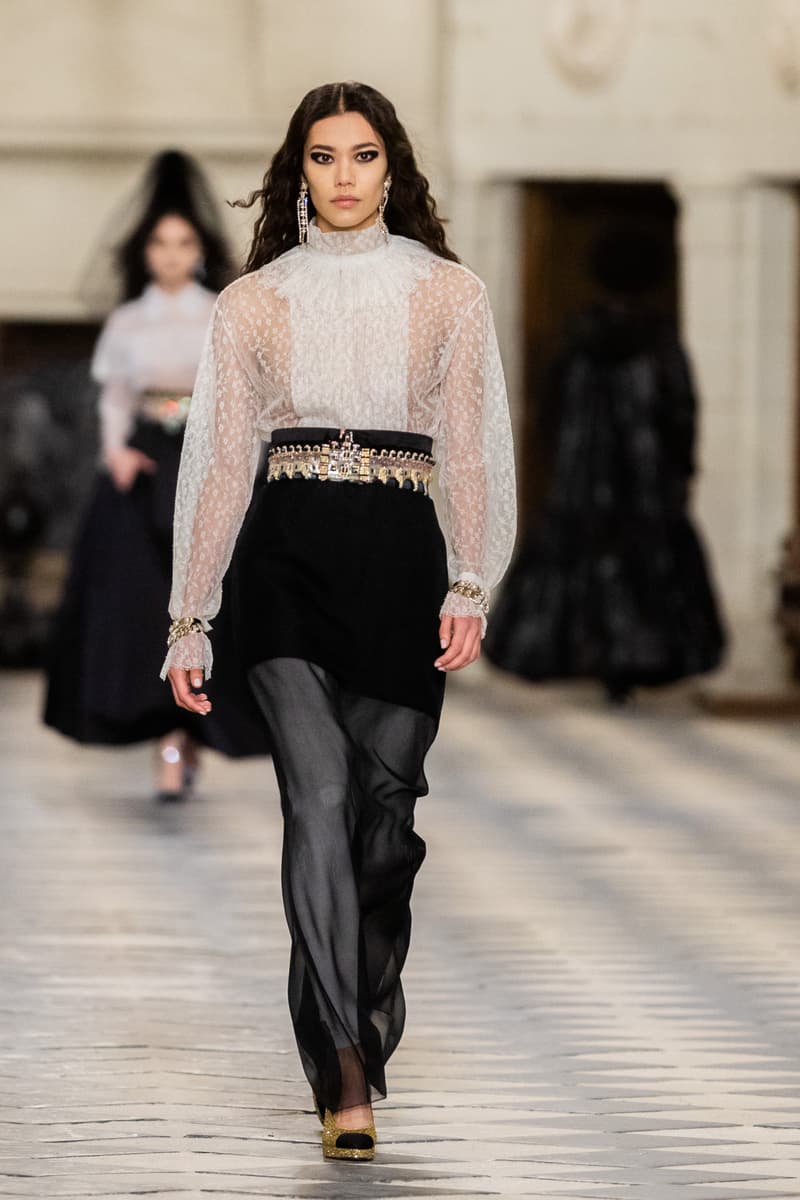 chanel pre fall 2021 Virginie Viard Métiers d’Art Collection Château des Dames