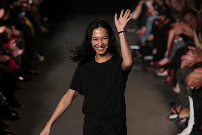 紙包不住火？模特兒指控性騷擾，設計師 Alexander Wang 的爆料只增不減...