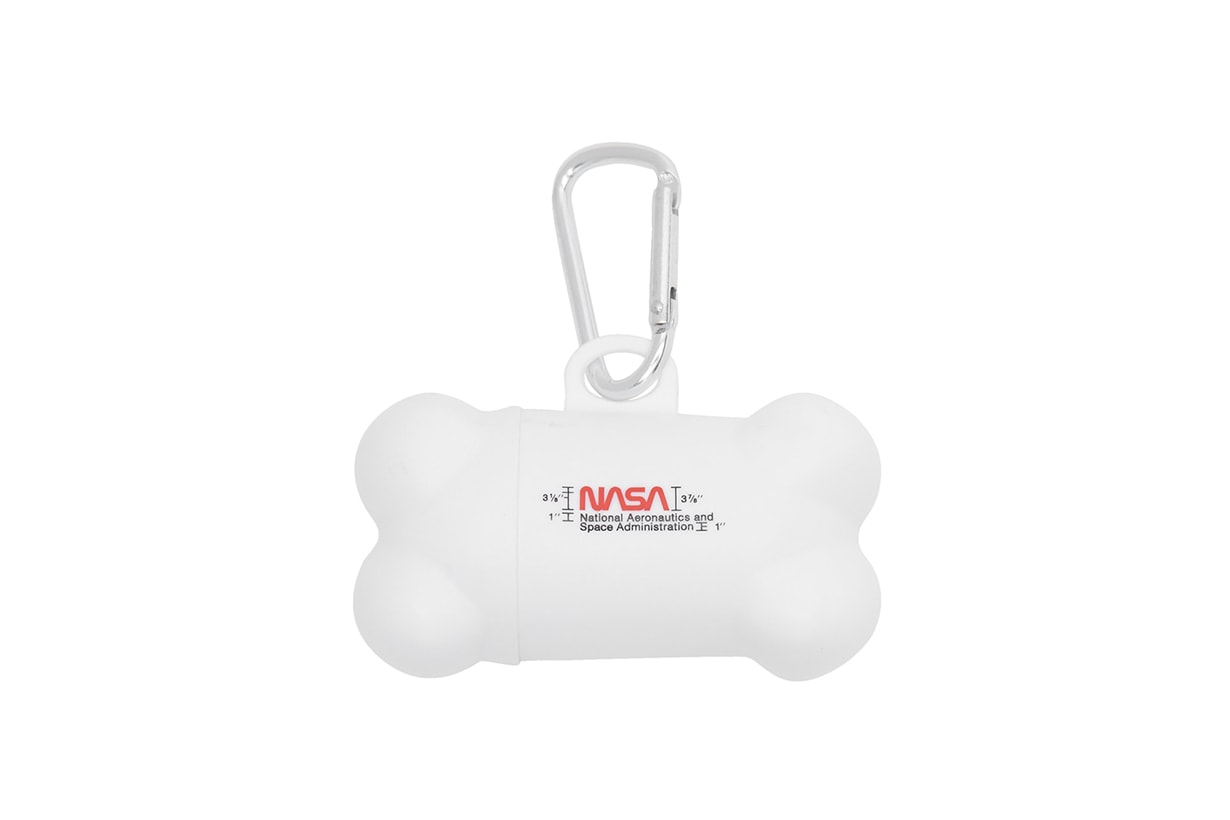 HERON PRESTON White VIP Edition Poop Bag Dispenser Tag