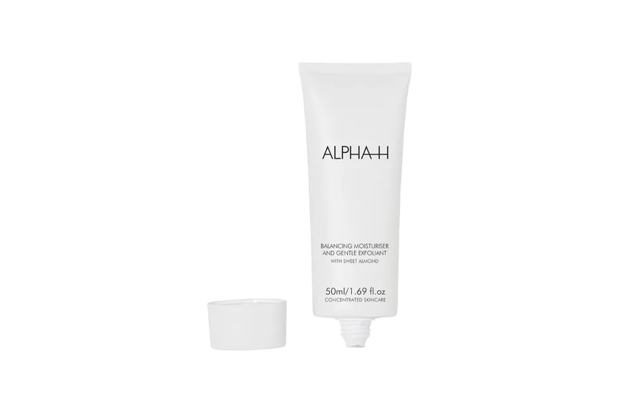 Acne Scar Adult Acne Hormonal Acne Pimples Skincare tips exfoliating Retinoids Boost Collagen sunscreen