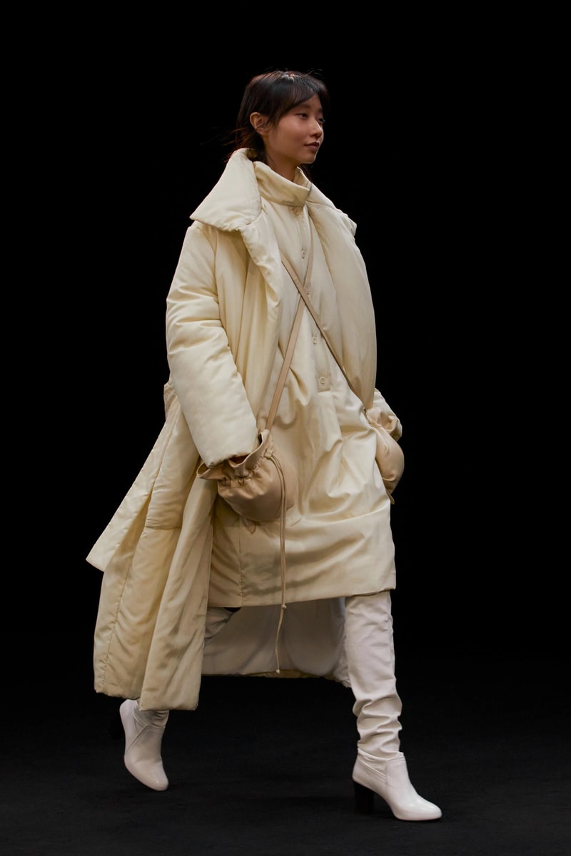lemaire 2021 fw fashion week layer monotone items 