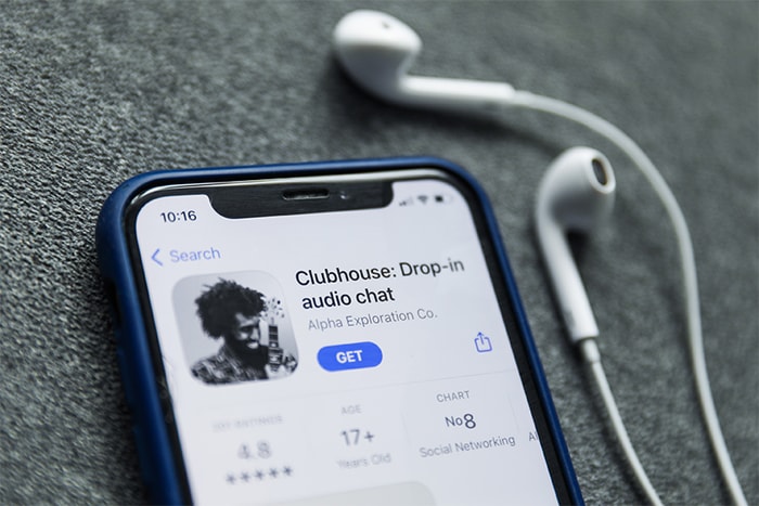 瞬間成為 App Store 熱門排行首位:人人都在討論的 Clubhouse 到底有什麼魅力?