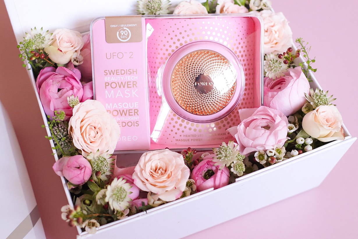 Valentine's Day 2021 Gift Recommendation Beauty Gadgets Foreo WEDEN UFO™2 BEAR Smart Microcurrent Facial Toning Device IRIS Anti-Wrinkle Eye Massager Ya-Man MAX RF Photo PLUS Prestige S M20 NUFACE® MINI FACIAL TONING DEVICE