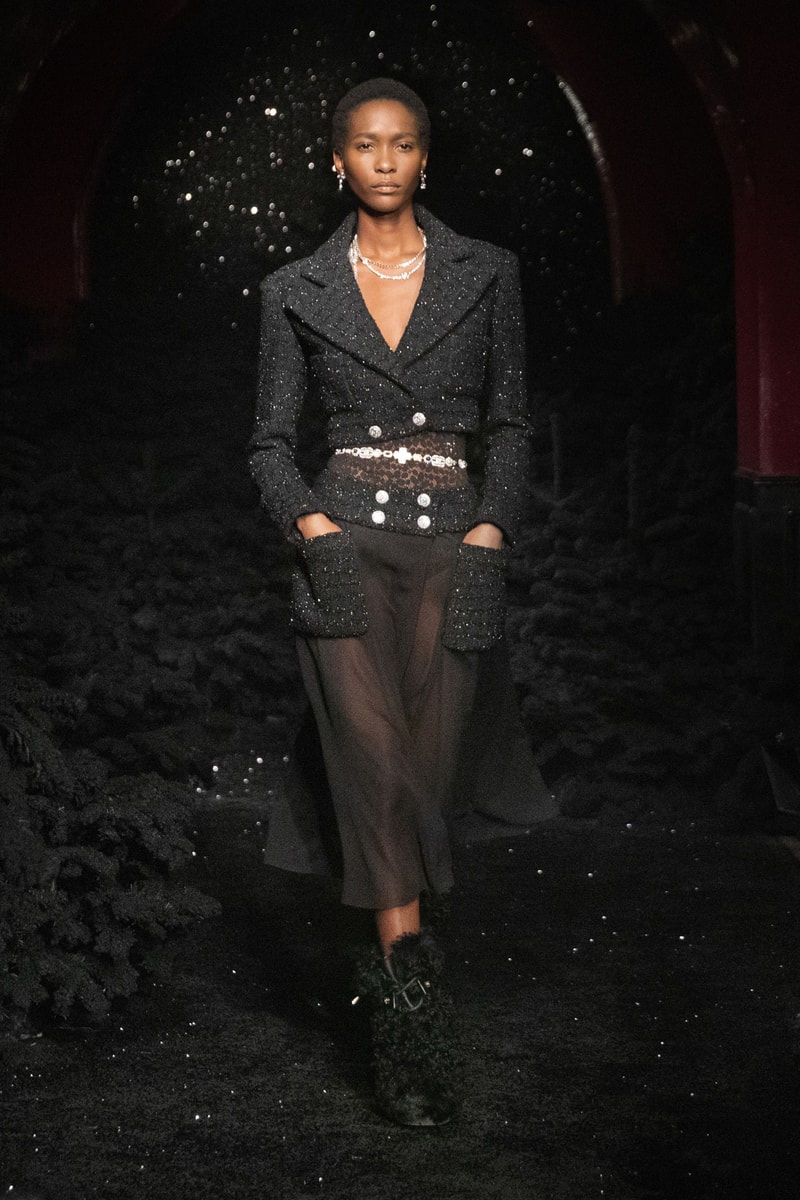 chanel fall 2021 ready to wear