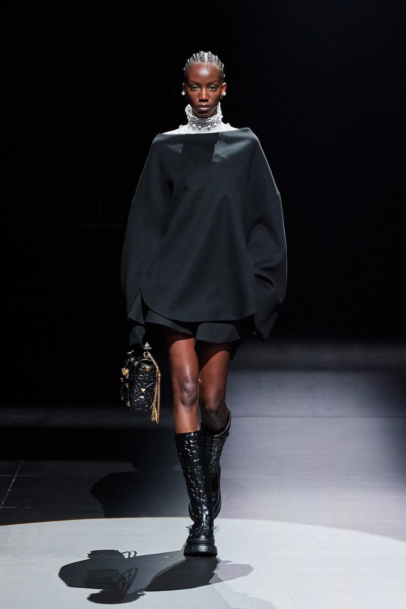 valentino 2021 FW Pierpaolo Piccioli runway show ready to wear