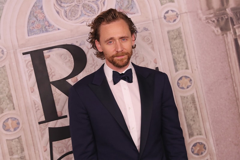 Tom Hiddleston Apple TV+ The Essex Serpent Cora Seaborne