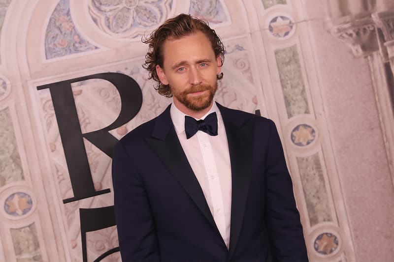 Tom Hiddleston Apple TV+ The Essex Serpent Cora Seaborne