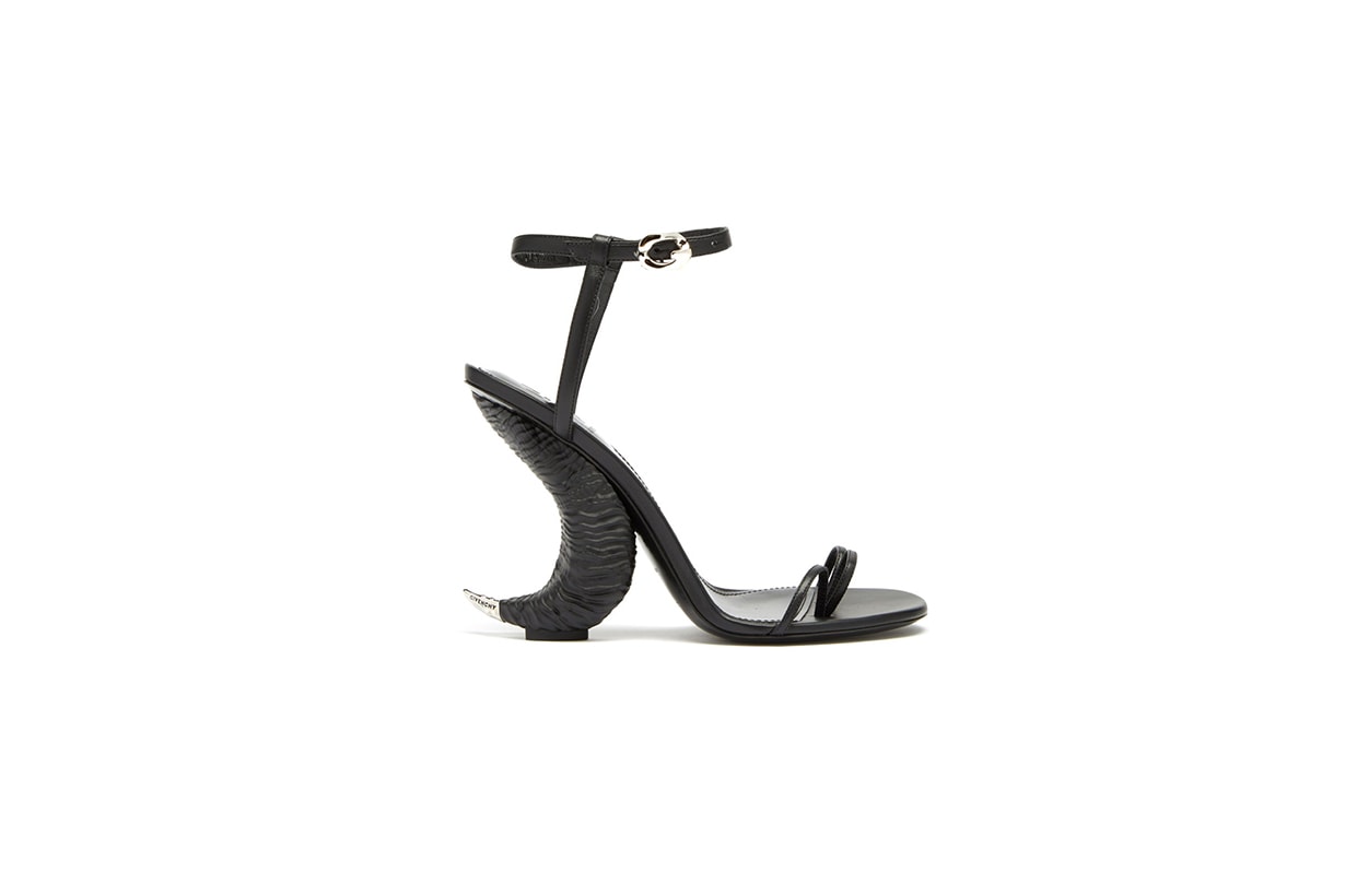 spring summer sandals pumps prada bottega veneta jacquemus 2021 shoes