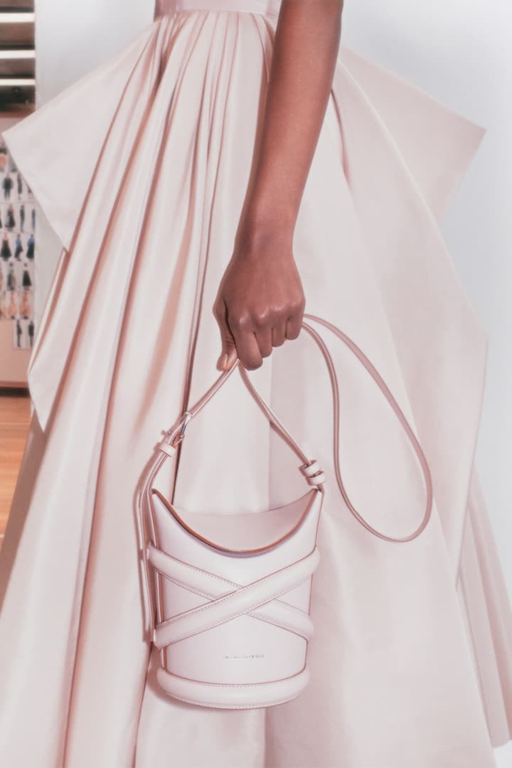 ALEXANDER MCQUEEN SS21 THE CURVE BAG