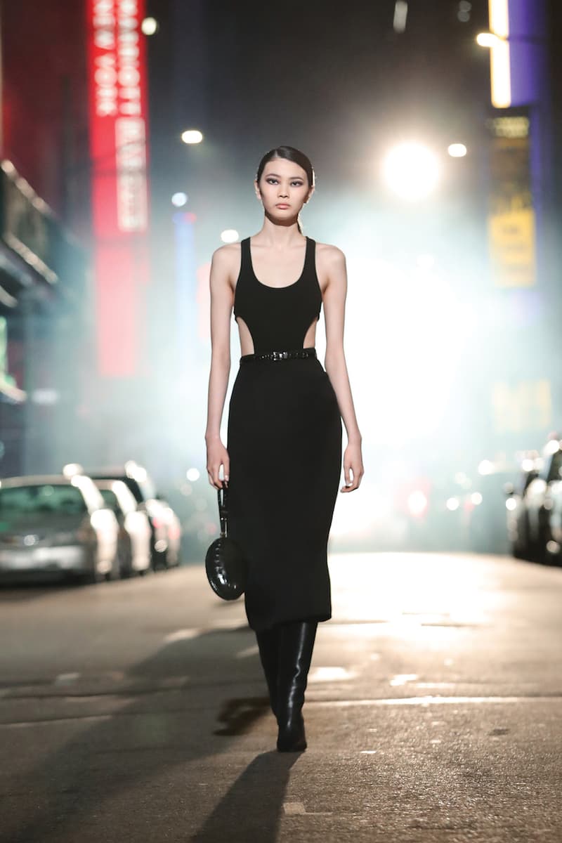 Michael Kors 2021 FW New york broadway runway