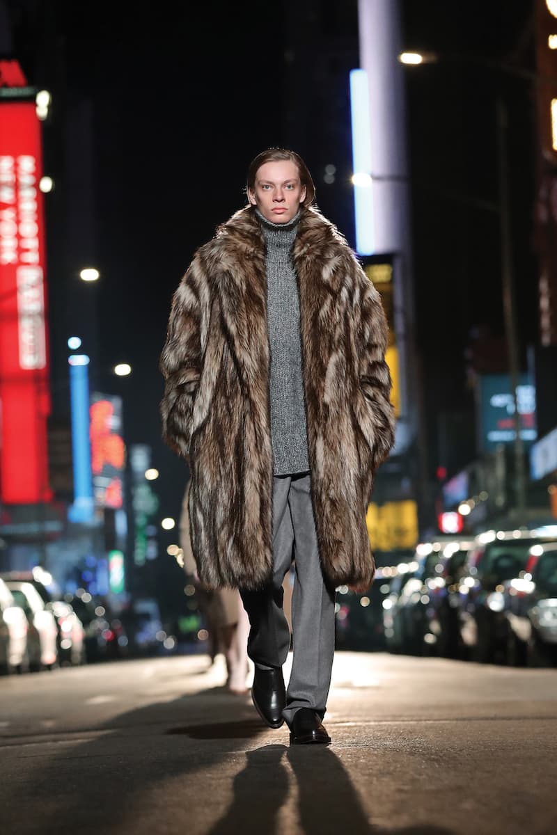 Michael Kors 2021 FW New york broadway runway