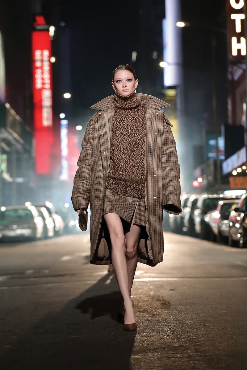 Michael Kors 2021 FW New york broadway runway