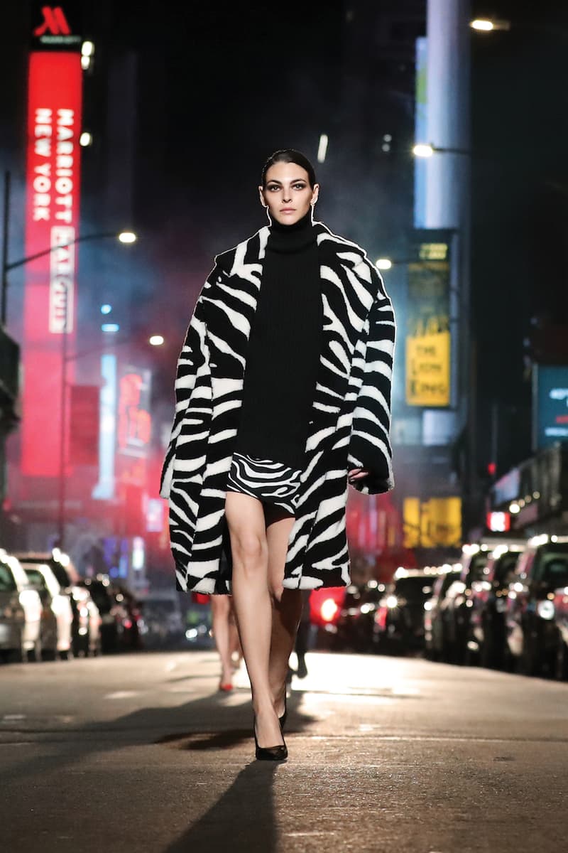 Michael Kors 2021 FW New york broadway runway