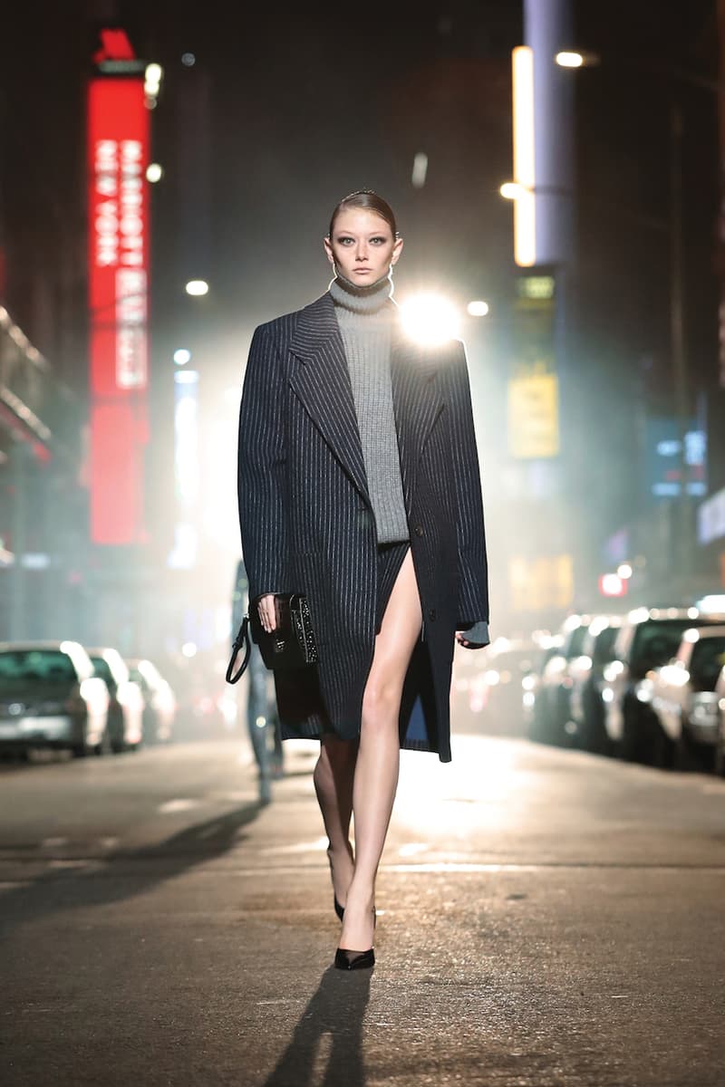 Michael Kors 2021 FW New york broadway runway