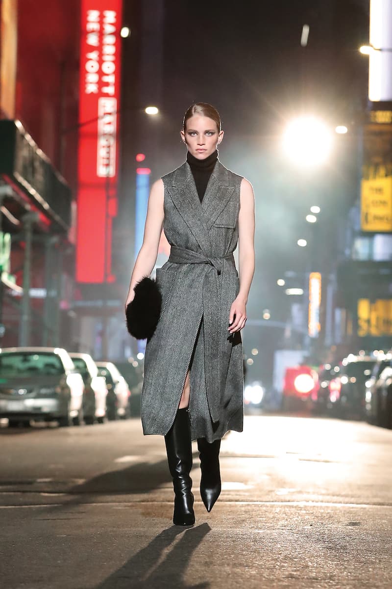 Michael Kors 2021 FW New york broadway runway