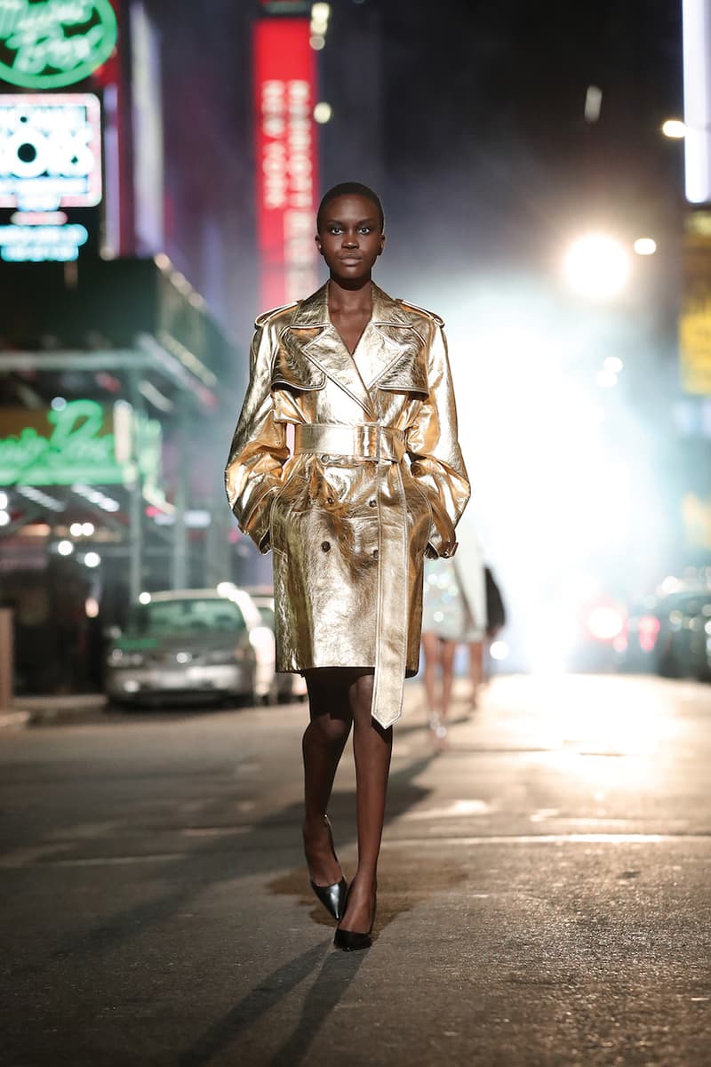 Michael Kors 2021 FW New york broadway runway