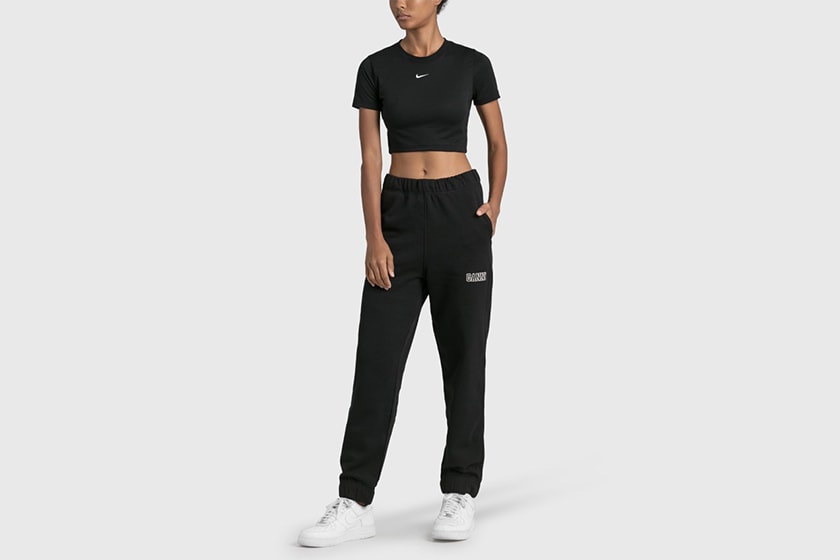 Nike Swoosh Logo T-shirt 2021 summer Tee HBX