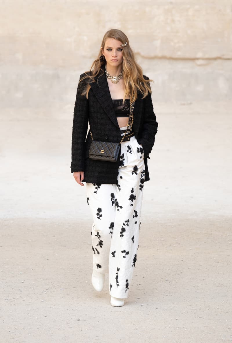 chanel 2021/22 Cruise runway fashion show Virginie Viard 