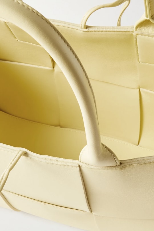 bottega-veneta-arco-small-intrecciato-leather-tote