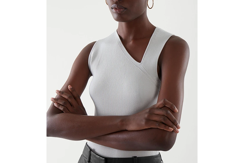 IBBED ASYMMETRIC VEST