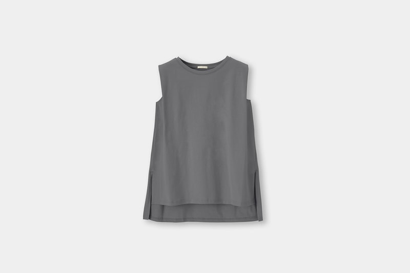 GU Shoulder tuck Top 2021ss