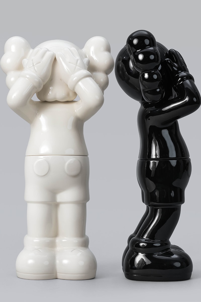 KAWS:HOLIDAY COMPANION 