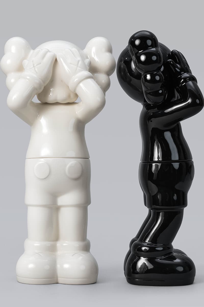 KAWS:HOLIDAY COMPANION