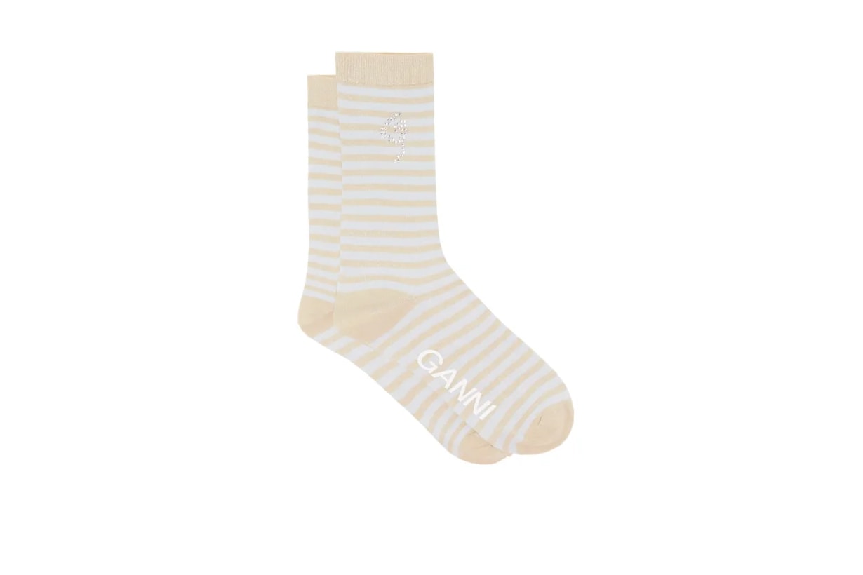 2021 Spring Summer fashion styling tips fashion items socks styling tips fashion trends