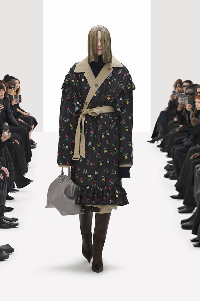 balenciaga clones 2022 ss demna gvasalia runway show