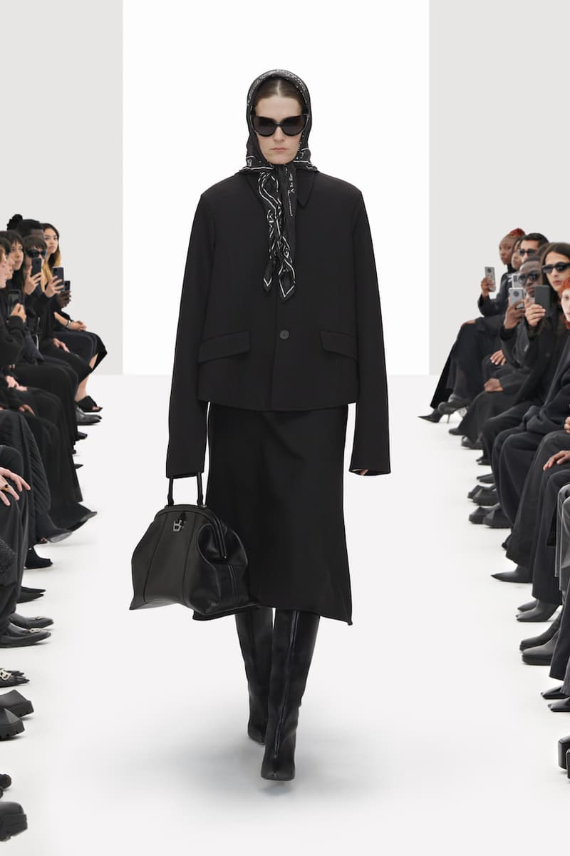 balenciaga clones 2022 ss demna gvasalia runway show