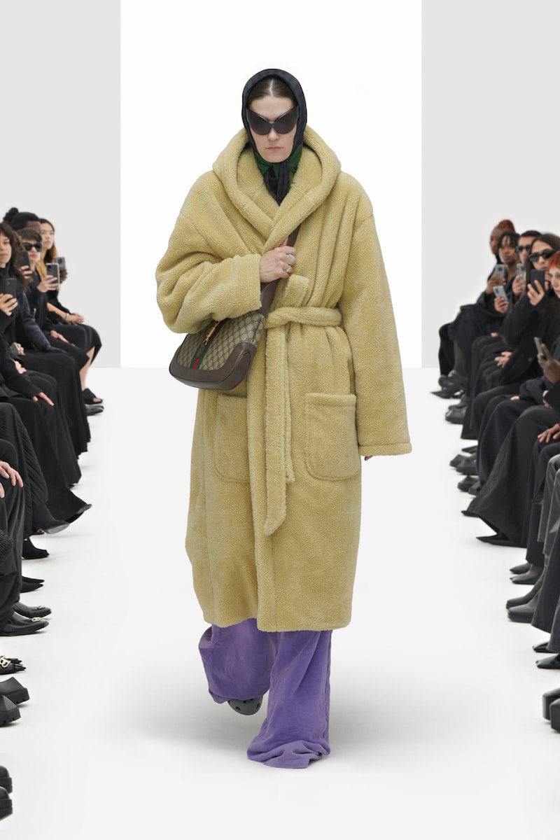 balenciaga clones 2022 ss demna gvasalia runway show