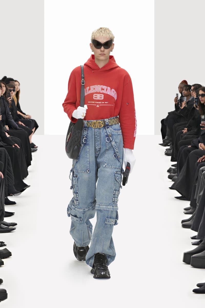 balenciaga clones 2022 ss demna gvasalia runway show
