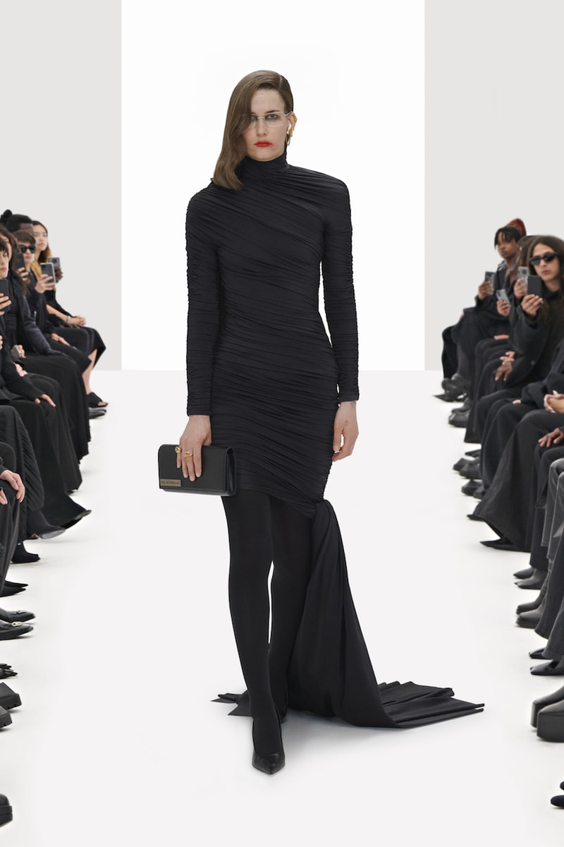 balenciaga clones 2022 ss demna gvasalia runway show