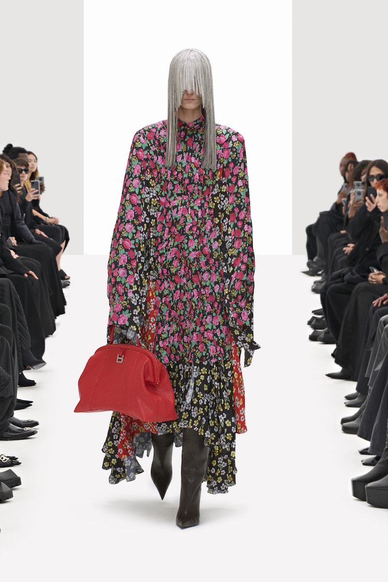 balenciaga clones 2022 ss demna gvasalia runway show