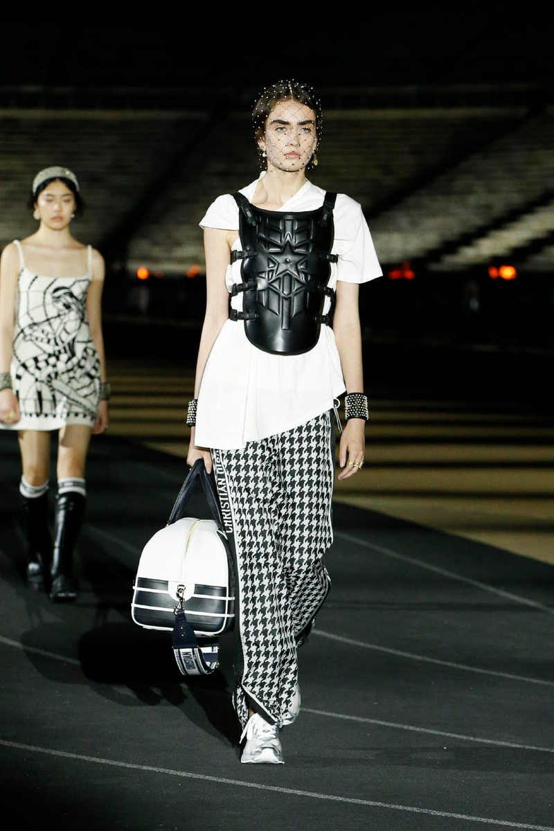dior 2022 SS cruise greece Athena