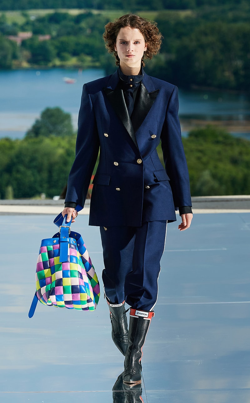 Nicolas Ghesquiere Louis Vuitton Resort 2022 
