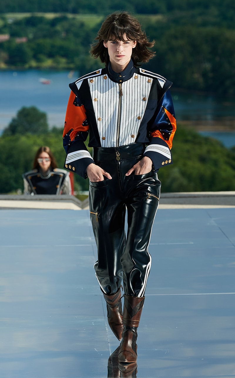 Nicolas Ghesquiere Louis Vuitton Resort 2022 