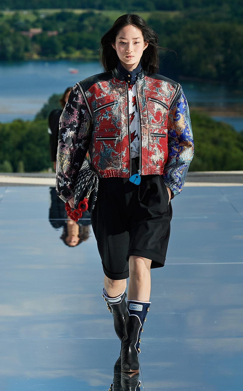 Nicolas Ghesquiere Louis Vuitton Resort 2022 