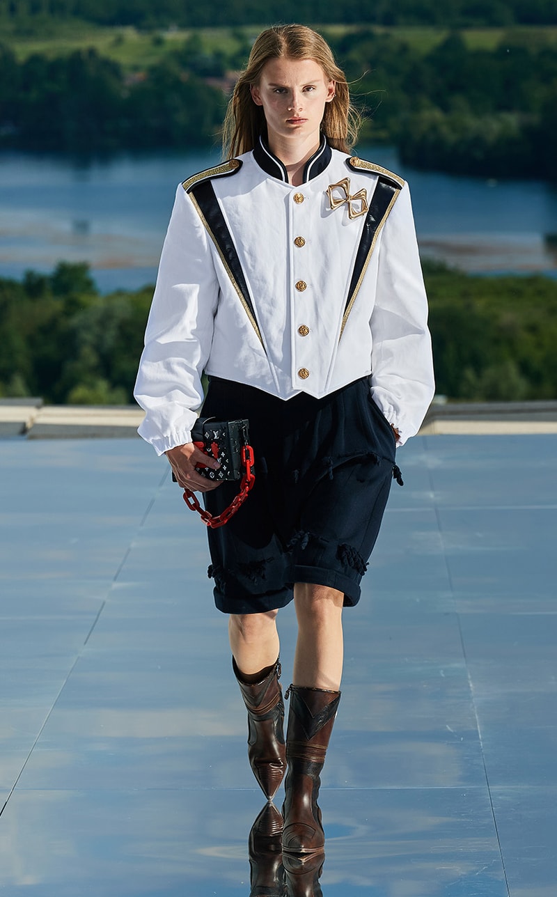 Nicolas Ghesquiere Louis Vuitton Resort 2022 
