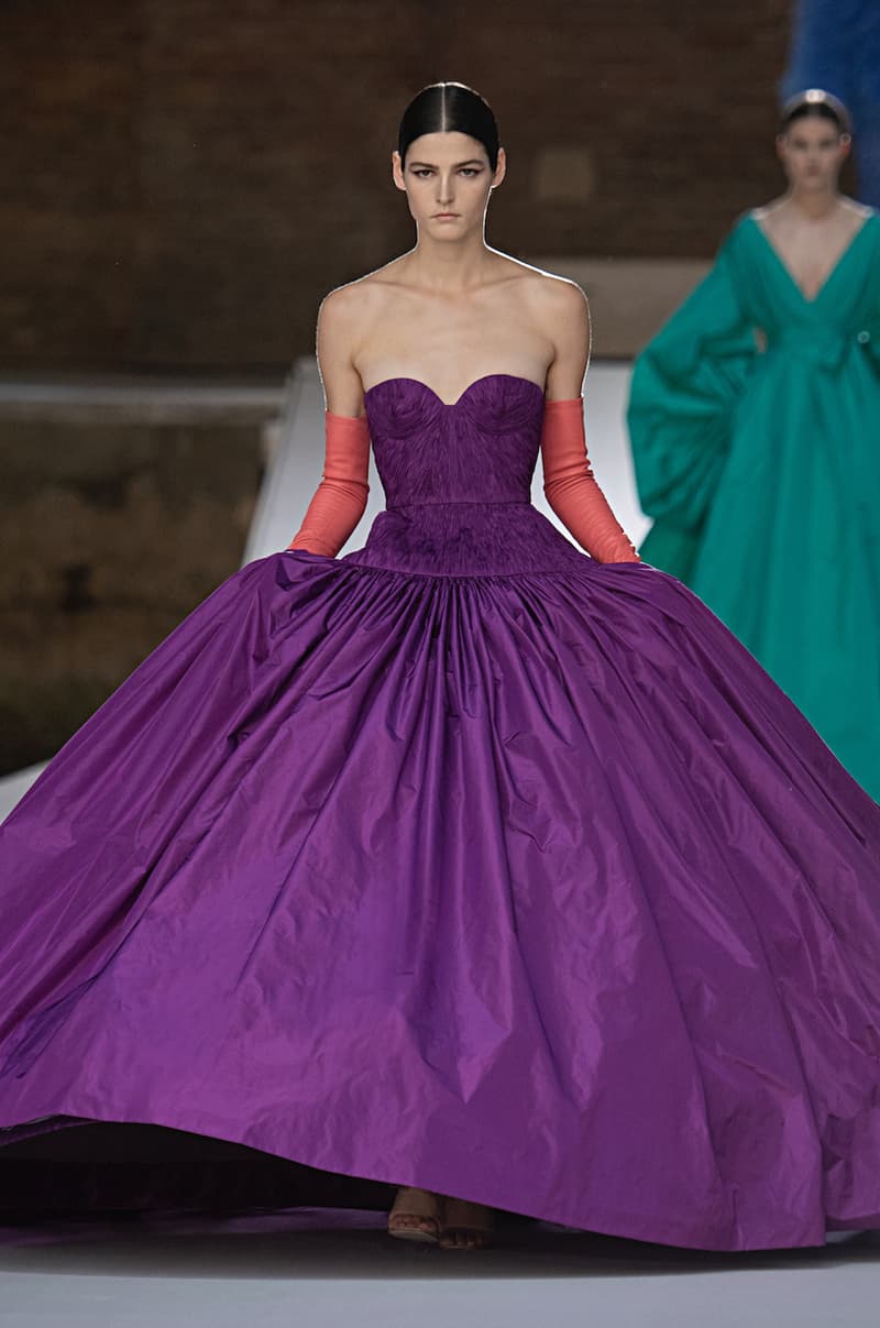 valentino 21FW Pierpaolo Piccioli haute couture Des Ateliers 2021 FW