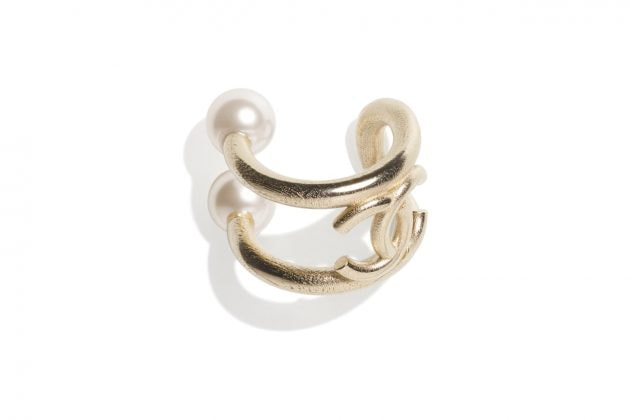 chanel ear cuff pearl earring jewelry 2021 