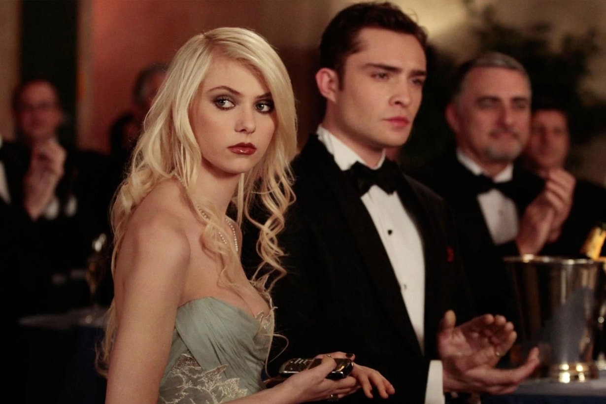Gossip Girl  Reboot HBO Max Jordan Alexander Evan Mock Savannah Smith Emily Alyn Lind Whitney Peak Eli Brown Thomas Doherty Zión Moreno Tavi Gevinson Jason Gotay Kristen Bell Chace Crawford Penn Badgley Blake Lively Leighten Meester Queen Blaire Serena