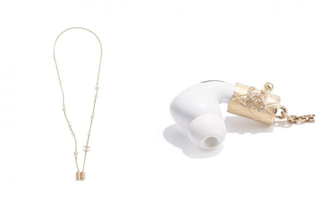 chanel airpods necklace pearl gold 2021