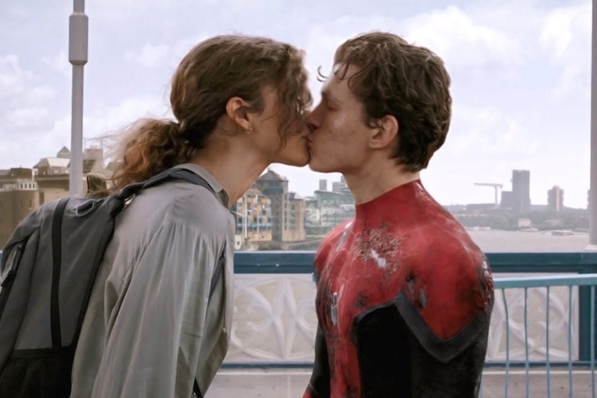 Tom Holland Zendaya Spider-Man: Homecoming Caught kissing celebrities couples dating rumours hollywood actors actresses