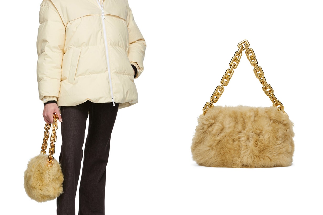 Bottega Veneta FW21 Fluffy Handbags Chain Pouch