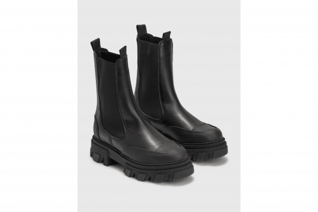 5-essential-trending-shoes-for-2021-AW-03