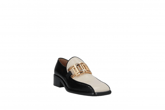 5-essential-trending-shoes-for-2021-AW-05